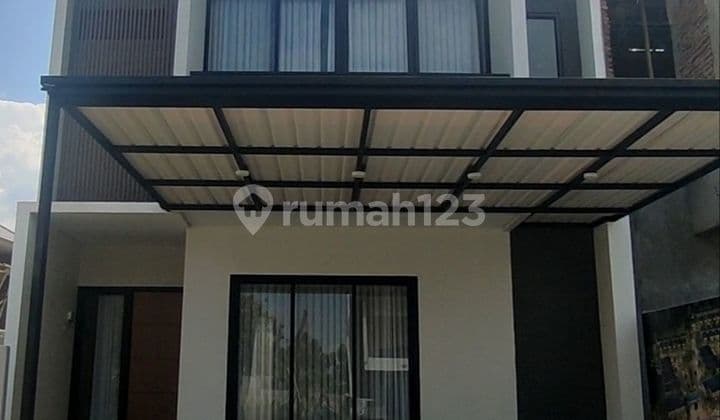 Rumah Baru 2 Lantai Di Pandanaran Avenue