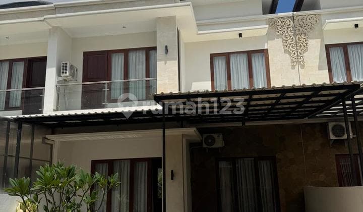 RUMAH 3BR ONE GATE SYSTEM FURNISHED 2 LANTAI DI SEMINYAK
