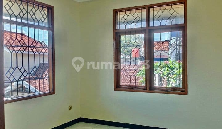 Turun Harga Rumah Hoek Cijagra