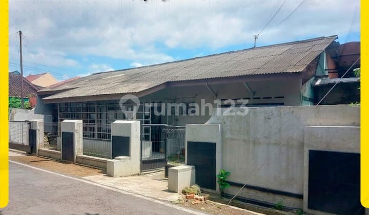 Rumah Siap Pakai di Laweyan bisa untuk Kost Akses Jalan Lebar