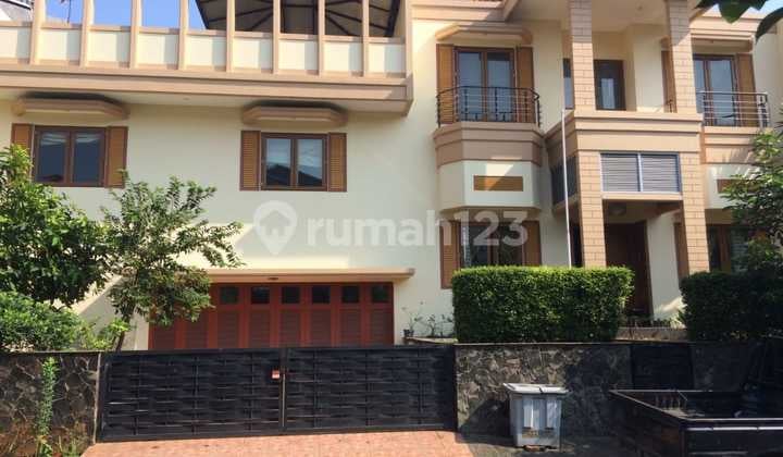 Dijual Rumah Cantik 2,5 Lt Cluster Sapphire Phg, Gading Serpong