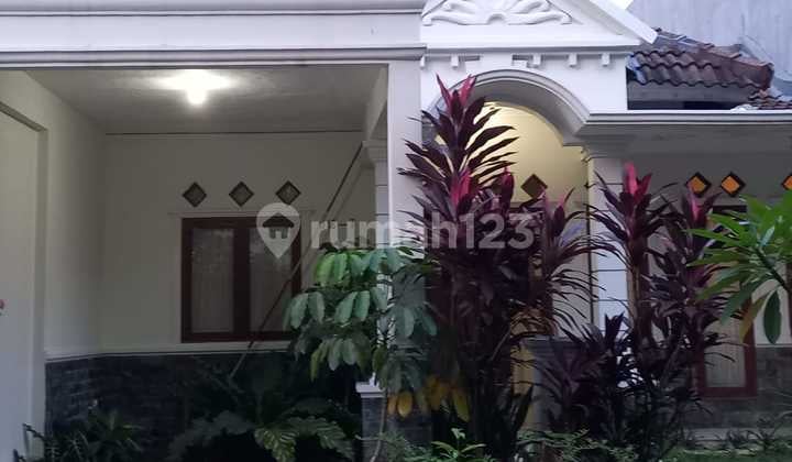 Disewakan Rumah di Cluster Fedora, Graha Raya Bintaro