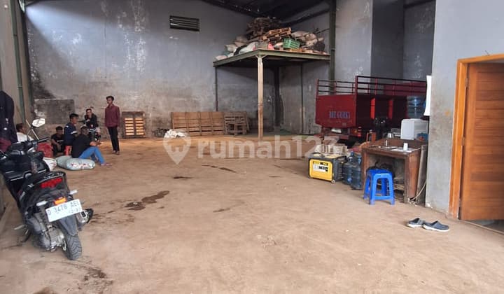 Warehouse On Main Road, Caringin Central, Near Kopo Toll Road.