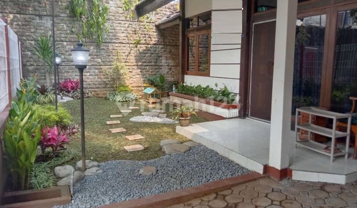 Rumah Tengah Kota di Muara Jalan Peta Bandung Dekat Rs Immanuel