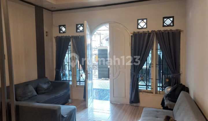 Rumah strategis di Taman Cibaduyut Indah TCI dekat Tol Moch Toha