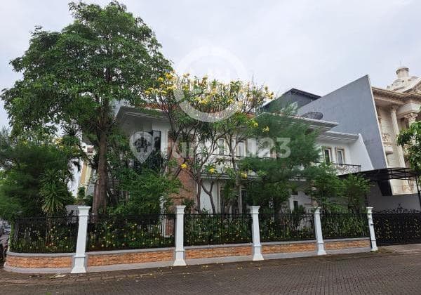 Rumah Dalam Cluster Elit Villa Gading Indah, Kelapa Gading, Jakarta Utara