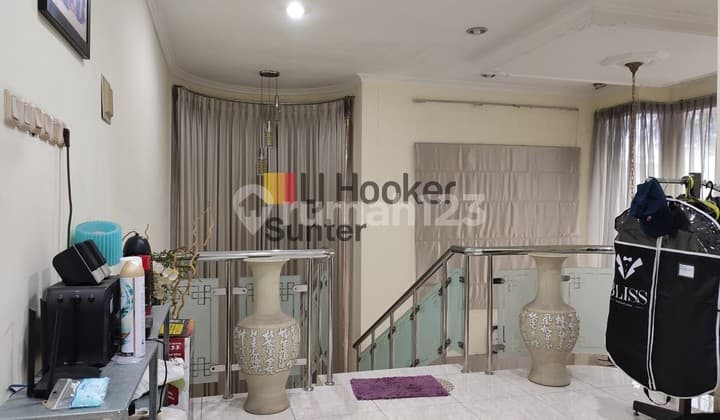 Rumah Hoek Jual. Metro Sunter, Sunter Jakarta Utara