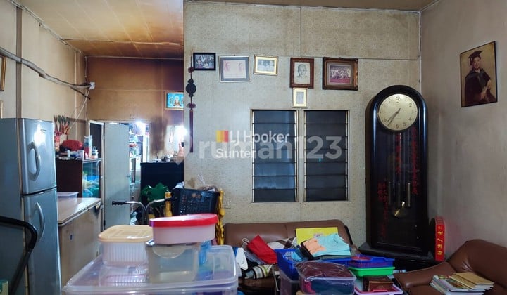 Shop House for Sale on Jl. Kartini Raya, Jakarta