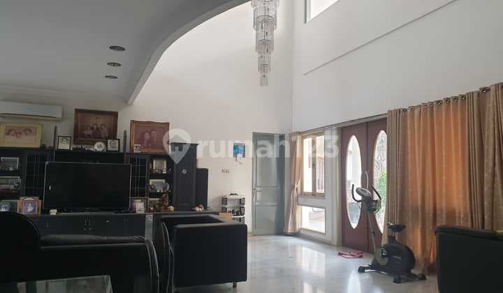 Rumah siap huni di pinggir jalan besar bisa untuk usaha di Danau Sunter Selatan, Sunter, Jakarta Utara