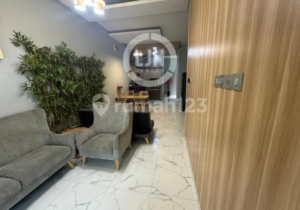 Dijual Rumah Model Minimalis Rapih Siap Huni Gading Pelangi, Kelapa Gading, Jakarta Utara