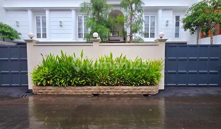 NEW READY-TO-OCCUPY FULLY FURNISHED HOUSE IN KEMANG DALAM