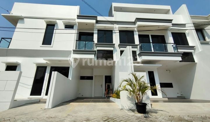 2-Story House Near Office Area in Cempaka Putih, Central Jakarta