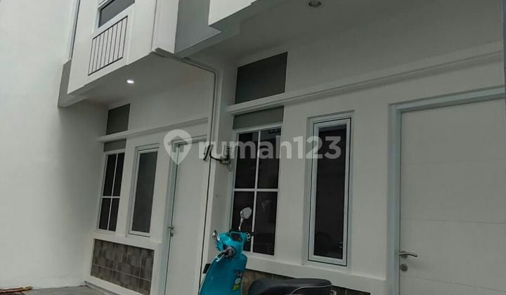 Rumah 2 Lantai Minimalis Modern di Kemayoran Jakarta Pusat