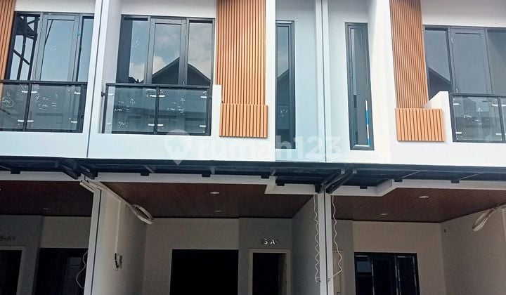 Rumah Minimalis Modern 2lt Di Sunter Agung Jakarta Utara