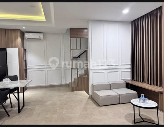 No Cobroke - Rumah Mewah Full Furnish Tanakayu BSD City