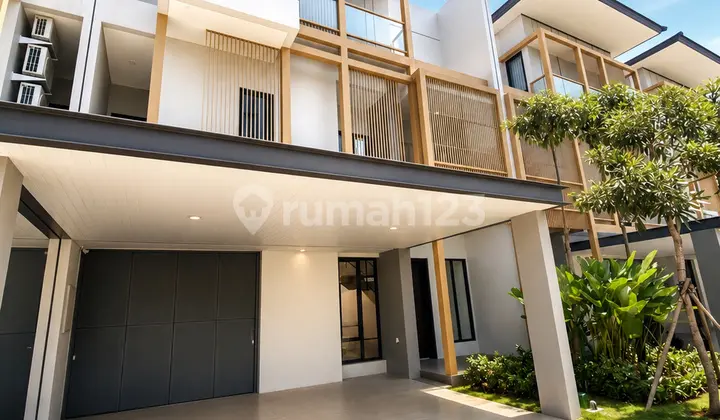 New Luxury House 4+1 Bedrooms Eonna BSD City -No Broken