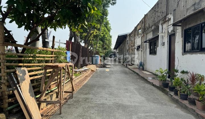 Quick Sale: Ex-Factory Land in Kebon Besar, Daan Mogot, Tangerang City