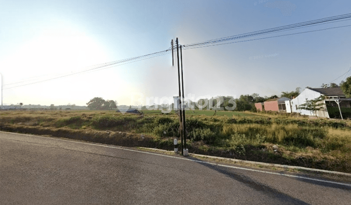 Lahan datar strategis di tepi mainroad dekat Bandara Kertajati