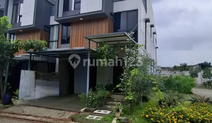 Rumah Bagus Siap Huni di Kota Wisata, Jual Cepat Rumah Bagus Siap Huni di Kota Wisata, Jual Cepat