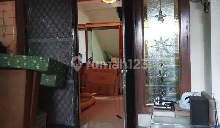 Dijual rumah tambora jakarta barat hadap timur laut