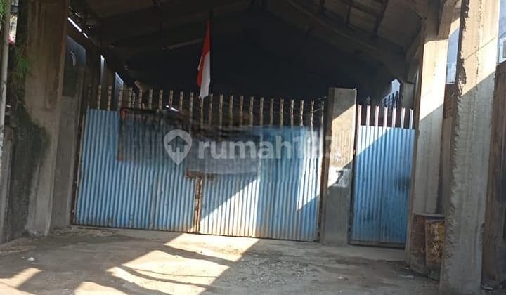 Gudang di Duri Kosambi Jakarta Barat Pinggir Jalan Strategis