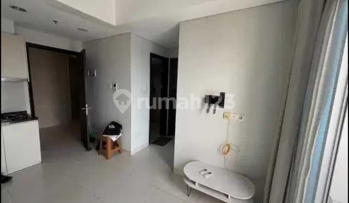 Di Sewakan Apartemen di Puri Mansion 2 Kamar Tidur Bagus