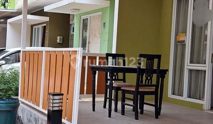 Rumah 2 Lantai. Aman. Siap Huni. Dekat Sekolah. Bebas Banjir.