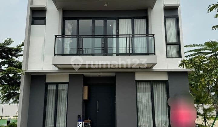 Rumah Baru. 2 Lantai. Lokasi Dekat Toll. Aman. Bebas Banjir.