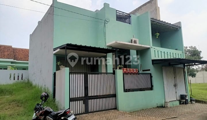 Rumah 2 Lantai. Bebas Banjir. Siap Huni. Dekat Toll.