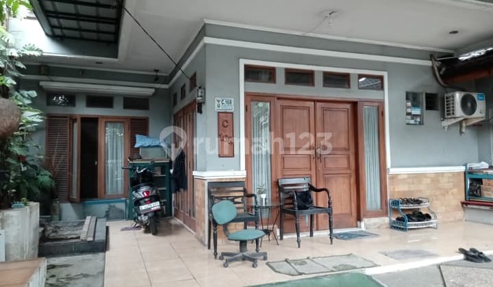 Dijual rumah 2 lantai Ada 1 Kios di Pekayon Jaya Raya Bekasi