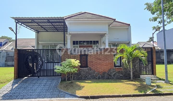 Dijual. Rumah Bagus Shm Di Graha Padma Mewah Estetik Bebas Banjir