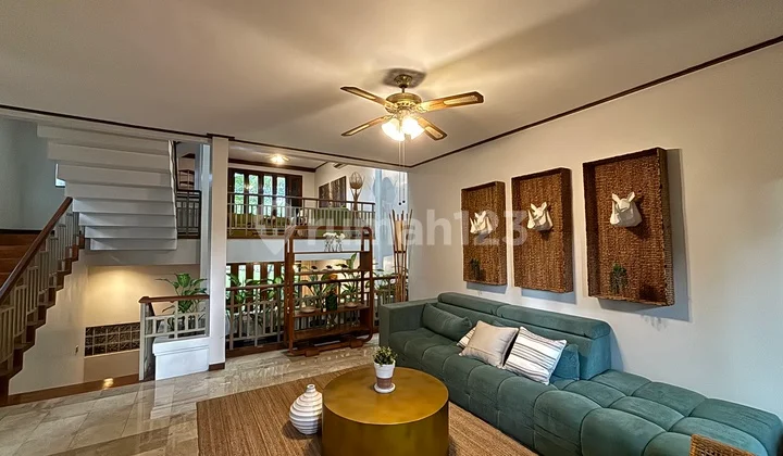 Luxurious Strategic & Cool Townhouse in Cipete