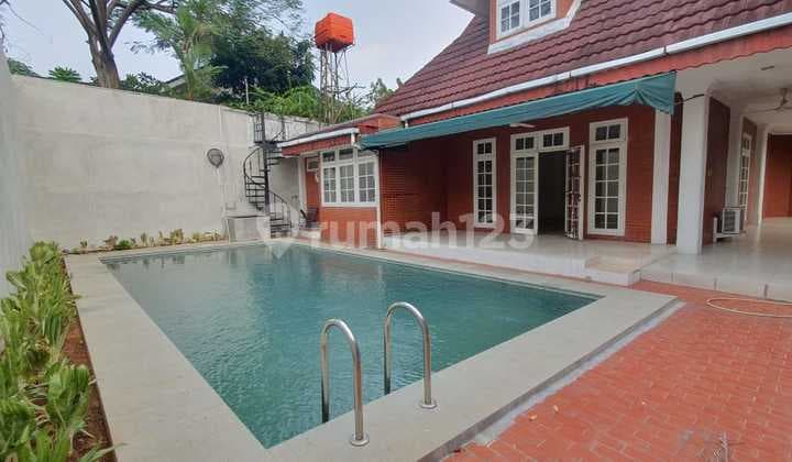 Rumah Mewah Eksklusif di Kemang