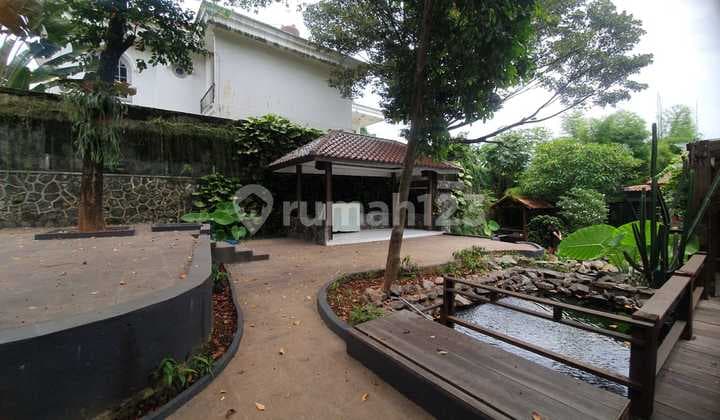 Family Home in Cilandak – Comfortable & Spacious with Swimming Pool