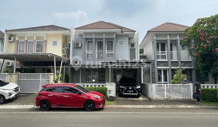 Rumah Strategis 2 Lantai Boulevard Kota Wisata di JUAL