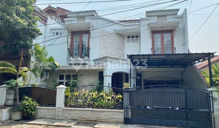 Rumah Mewah Jalan Anggrek Rawamangun di JUAL