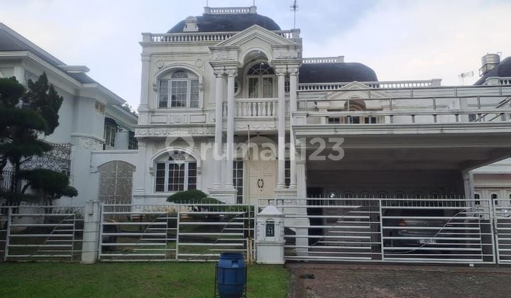 Rumah Mewah Beverly Hills area Kota Wisata di JUAL
