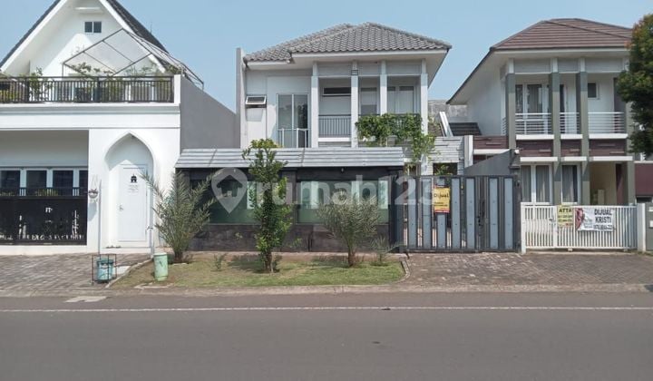 Rumah 2 Lantai Boulevard Westcovina Kota Wisata
