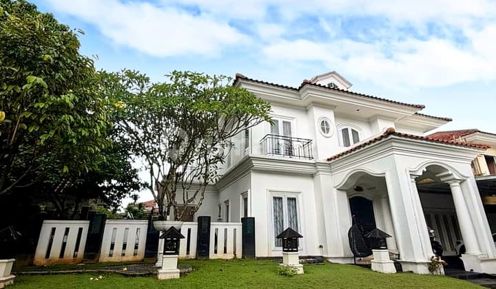 Rumah Mewah Hook Baverly Hills Area Kota Wisata di Jual Cepat