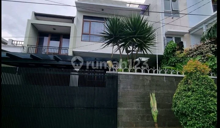 Rumah di Pondok Indah, Jarang Ada. Rumah Bagus Siap Huni. Jual Cepat.harga Nego Rumah di Pondok Indah, Jarang Ada. Rumah Bagus Siap Huni. Jual Cepat.harga Nego
