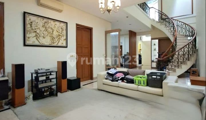 For Sale Ready-to-Occupy House in Podok Indah.