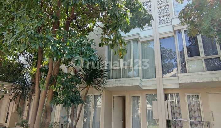 Rumah Baru Gress Minimalis Siap Huni Pakuwon City Surabaya Timur