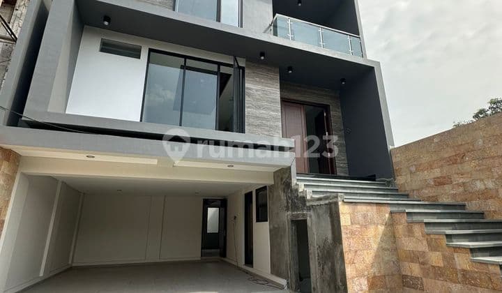 Rumah Baru Modern Minimalis Splitlevel Babatan Pratama Surabaya