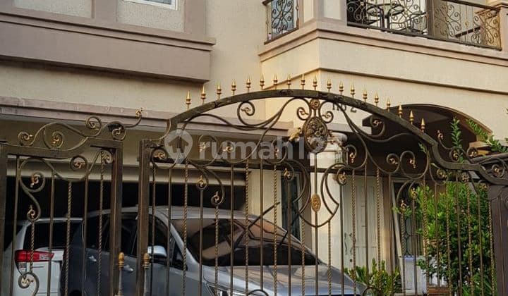 Dijual Cepat Rumah 2 Lantai Central Park Mulyosari Regency Surabaya Timur