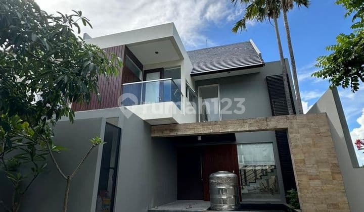 Dijual Cepat Murah Rumah 2 Lantai Graha Famili Surabaya Barat