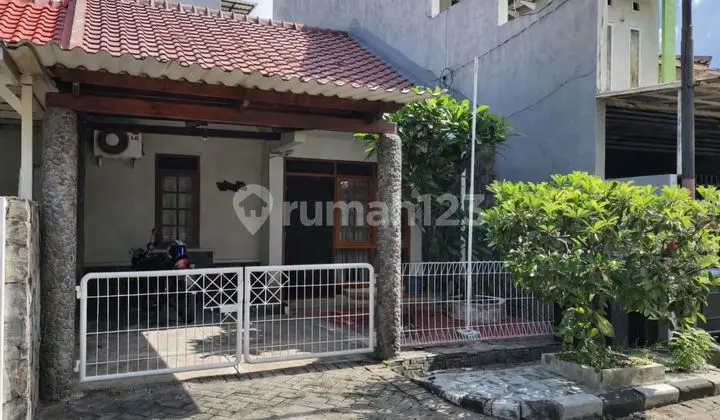 Very Well Maintained House!! Babatan Pratama Wiyung West Surabaya
