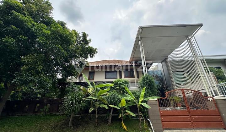 Rumah Siap Huni Furnished Strategis Graha Famili Surabaya Barat