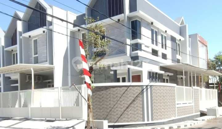 Rumah Scandinavian Baru Gres Dekat Ubaya Tenggilis Surabaya Timur