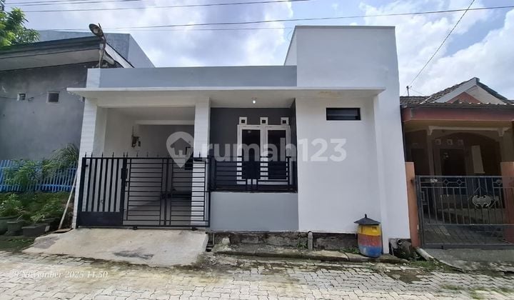 Rumah Cantik 1,5 Lantai Readydi Pudak Payung Banyumanik Semarang