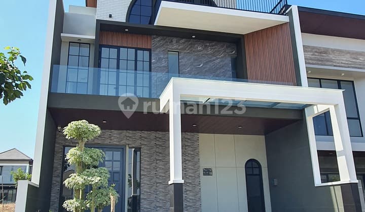 Rumah Baru Gress Millenial House 3 Lantai Woodland Citraland Utama Surabaya Barat